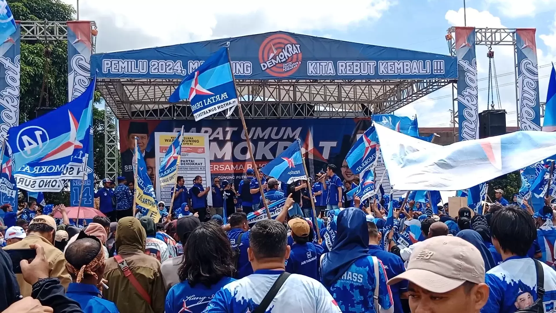 Partai Demokrat Birukan Kecamatan Gunung Putri, Tokoh Nasional Partai Demokrat Ikut Turun Gunung 