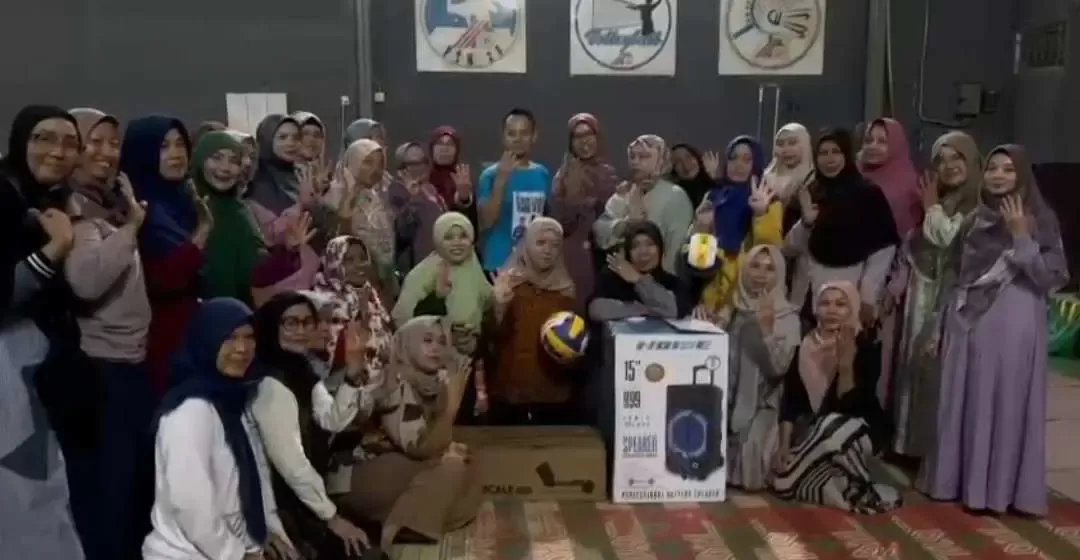 Belum Jadi Sudah Tepati Janji, Caleg Demokrat Berikan Bantuan Alat Pendukung Kegiatan Posyandu dan Masyarakat