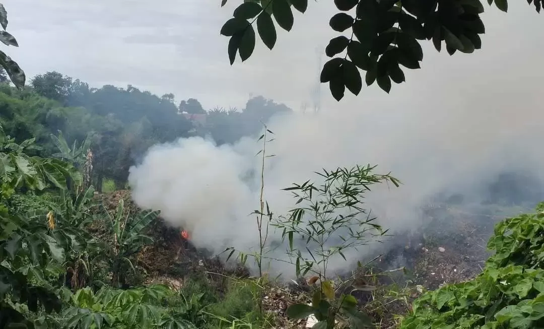 Pembakaran Sampah Diwilayah Kecamatan Gunung Putri Dikeluhkan Warga Cileungsi