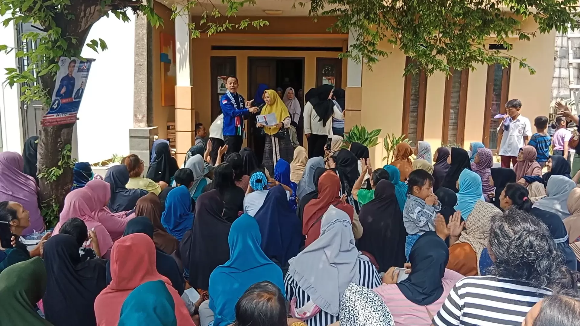 Saiful ST Bergerilya Bersama Masyarakat Kecamatan Gunung Putri