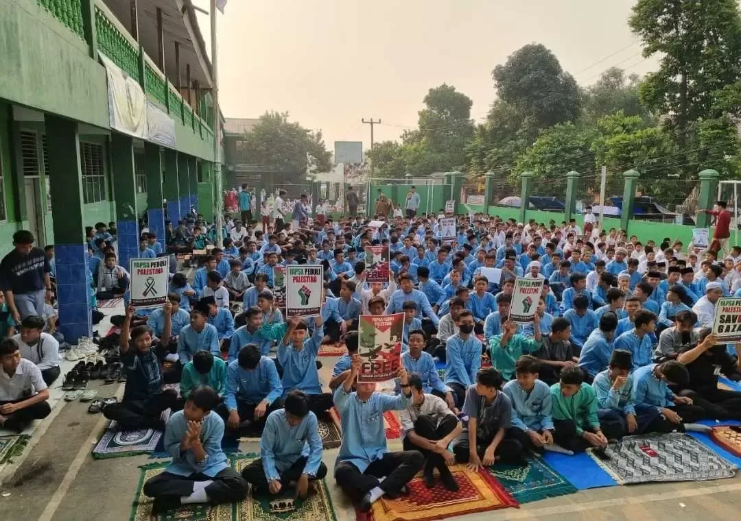 Haru! Seluruh Siswa Siswi Yayasan pendidikan islam Assa’adah Desa Bojong Nangka Laksanakan Sholat Ghoib untuk Korban Palestina