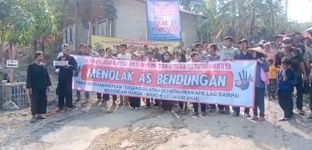 Tolak Pembangunan As Bendungan Cibeet Ratusan Warga Kutamekar Lakukan Unjukrasa