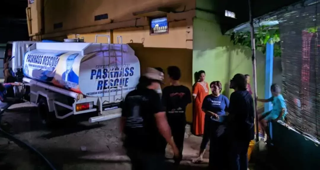 Caleg Demokrat Provinsi Jabar VI Saiful ST, Bagikan 15000 Liter Air bersih di Desa Tlajung Udik