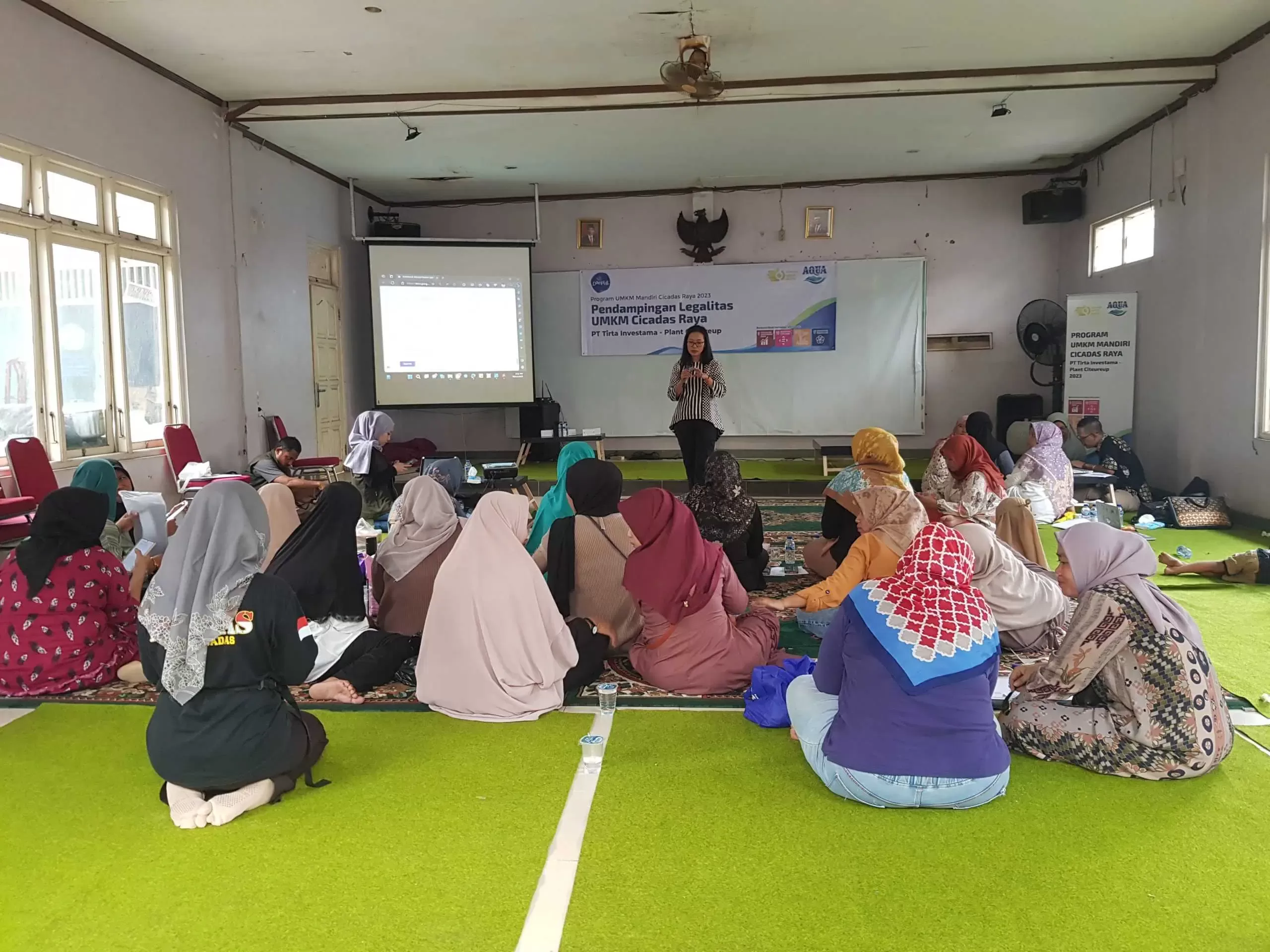 Pendampingan Legalitas UMKM Program PT Tirta Investama melalui SUN di Desa Cicadas