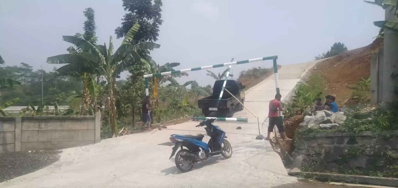 Agar Tetap Awet, Jalan Samisade Desa Cimande Hilir di Portal.