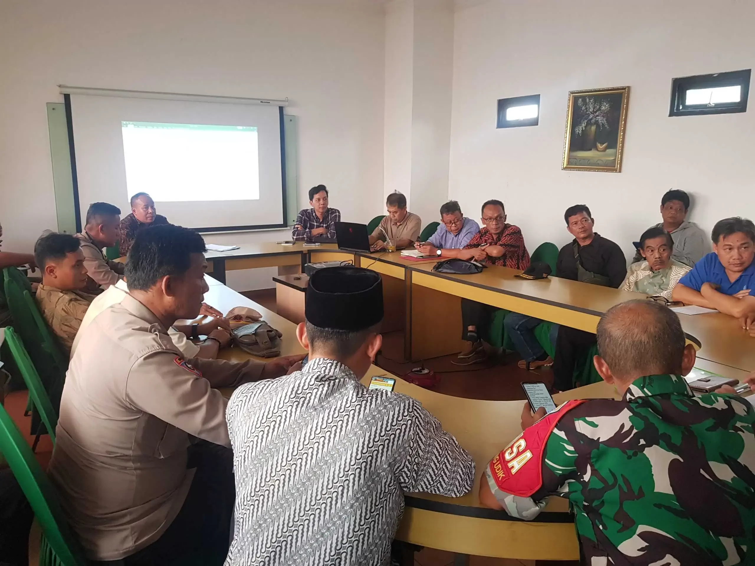 Sosialisasi Pembangunan Pasar Rakyat di Desa Tlajung Udik bersumber dari APBD 2023 sebesar Rp 7,1 Milyar.