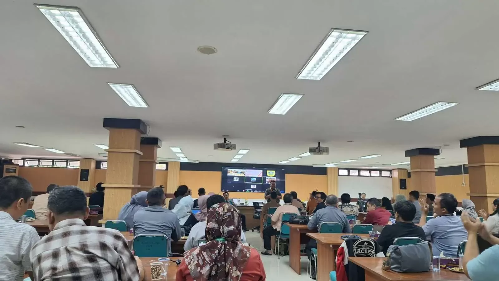 Melalui Daring, Tim Asesor Kemenpan RB Evaluasi Penerapan Indeks SPBE Kabupaten Bogor.