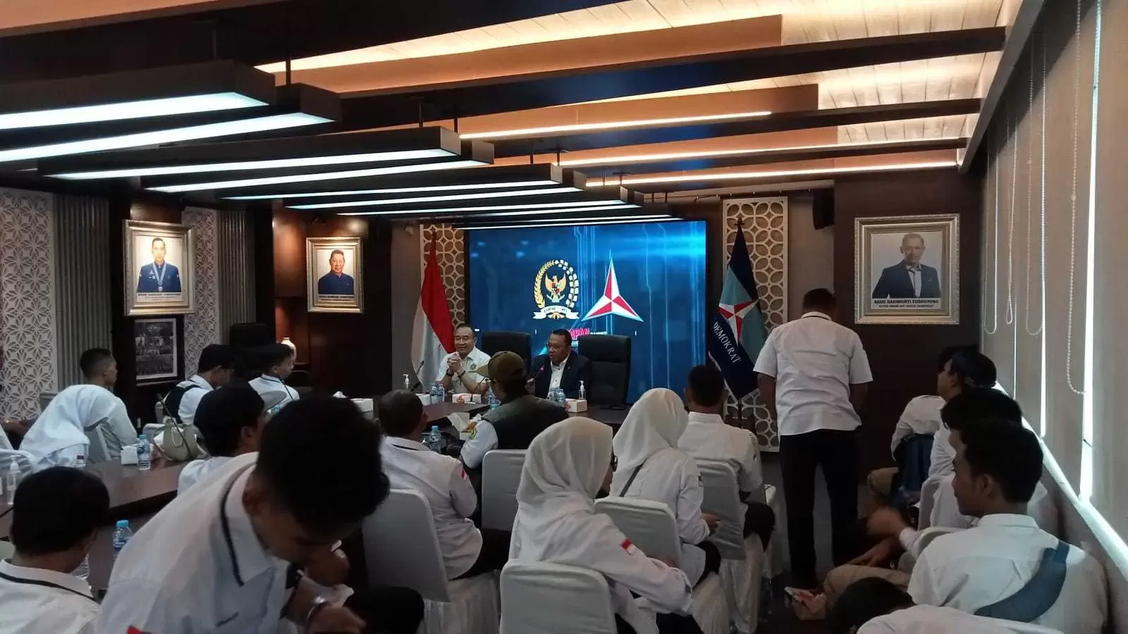 Karang Taruna Kecamatan Gunung Putri, Bersilaturahmi dengan Ketua Katar Nasional di DPR RI