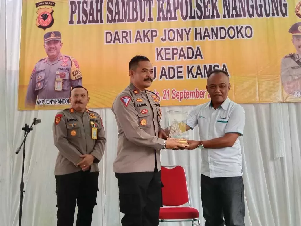 Polsek Nanggung kini di pimpinan oleh Iptu Ade Kamsa.
