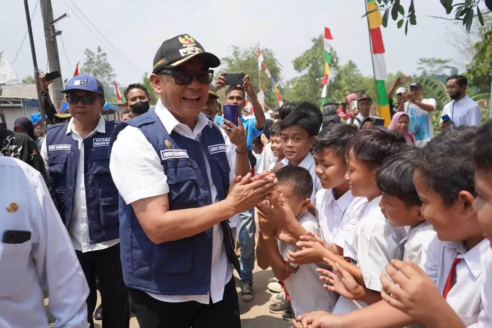 Boling Di Parung Panjang, Bupati Bogor Minta Masyarakat Tidak Panik Hadapi Kekeringan.