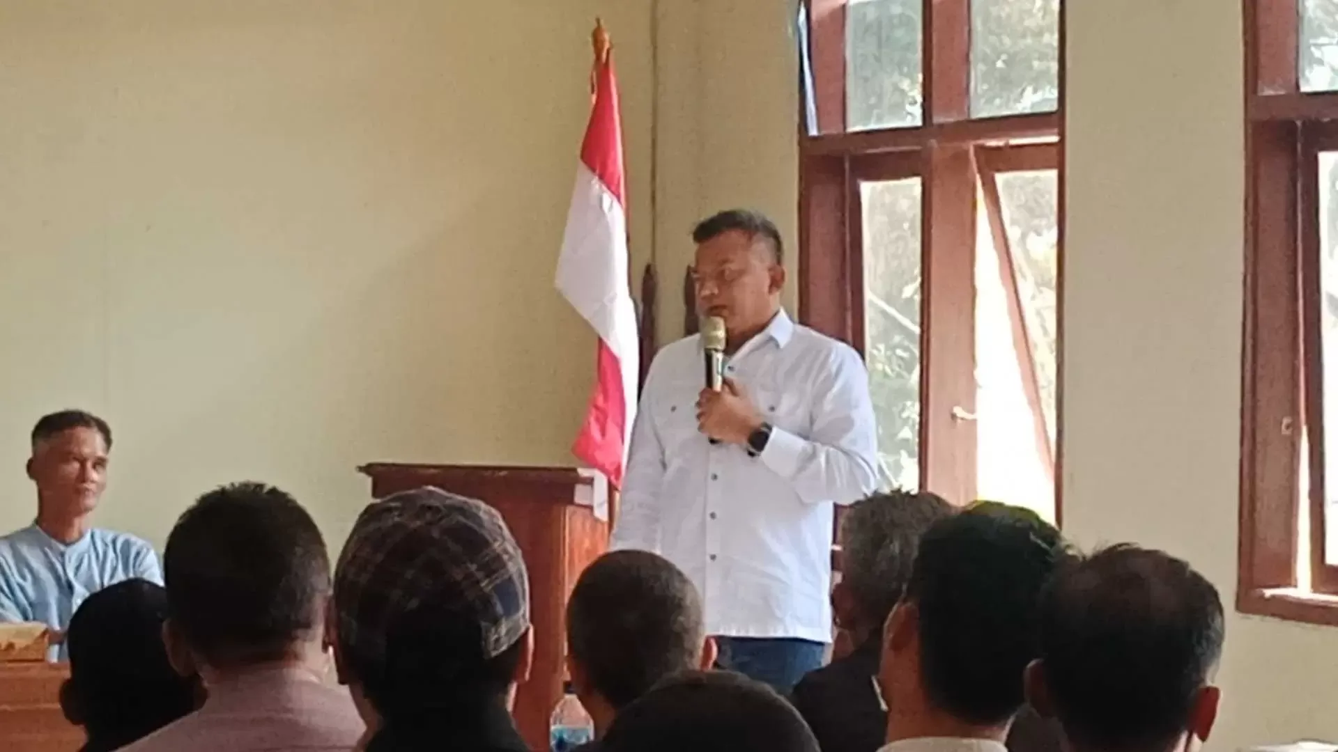 Pembangunan Infrastukrut Jalan di Kecamatan Sukamakmur di Sosialisasikan Anggota DPR RI Mulyadi.