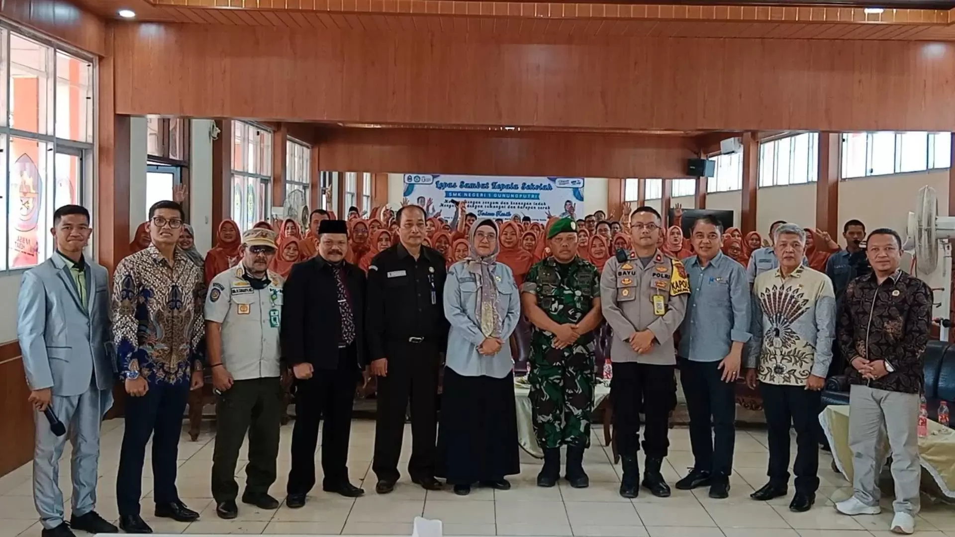 Senang Sedih dan Duka. Lepas sambut Kepala Sekolah SMK Negeri 1 Gunung Putri.