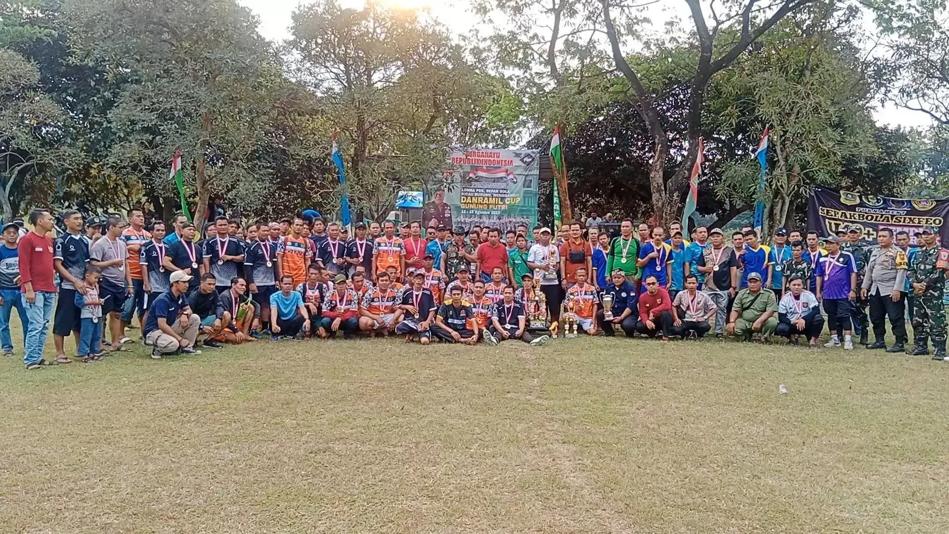 Sinergitas Pemdes Nagrak dan Koramil 0621-05 Gunung Putri, Gelar Tournamen sepak bola dalam rangka menyambut HUT RI 78.