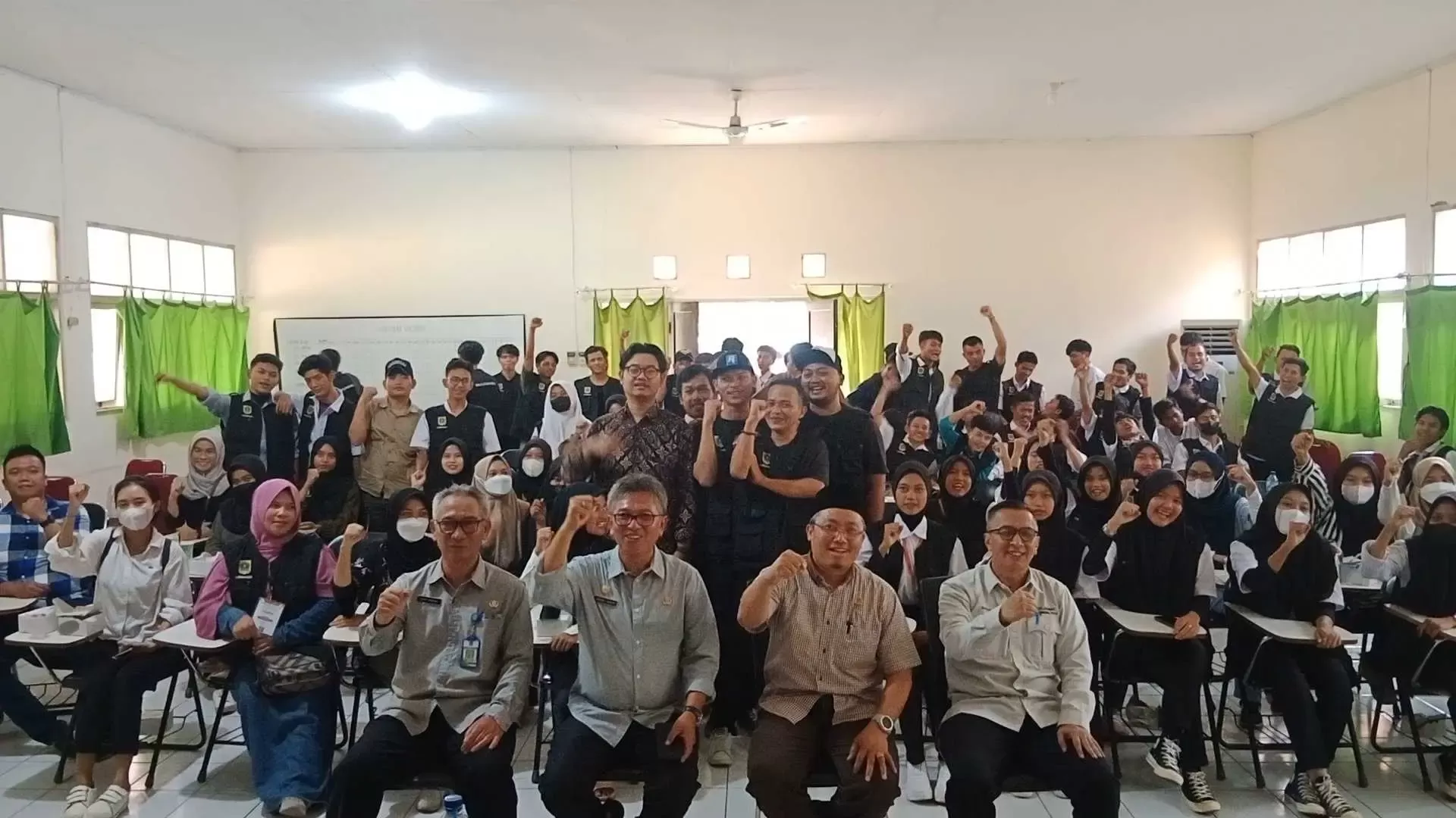 Disnaker sukses menggelar pelatihan balai kerja selama 2 Bulan di Kecamatan Gunung Putri.