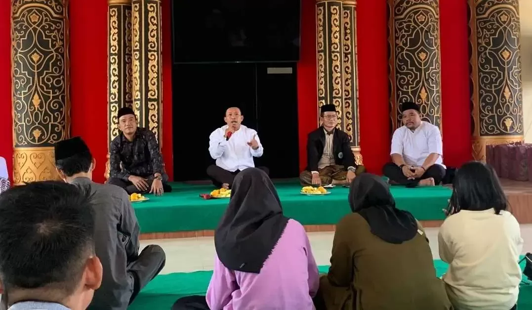 Subhanallah, Ketua BPD Desa Nagrak tutup usia saat menyantuni anak yatim.