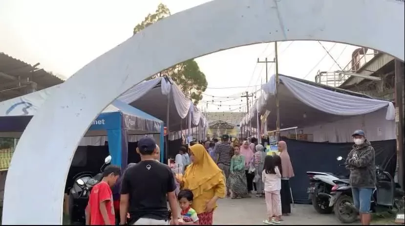 Dorong perekonomian dibidang UMKM, Karang Taruna Unit 02 Desa Cicadas Gelar Bazar 