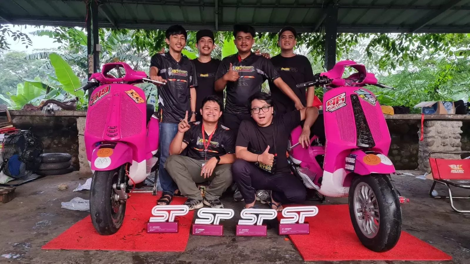 Tim Mamang Vape Dagang Vespa JKT RC Garage Dan Anak Soleh Suka Racing Sabet Banyak Trofi di Scooter Prix Round 4 Akhir 2024