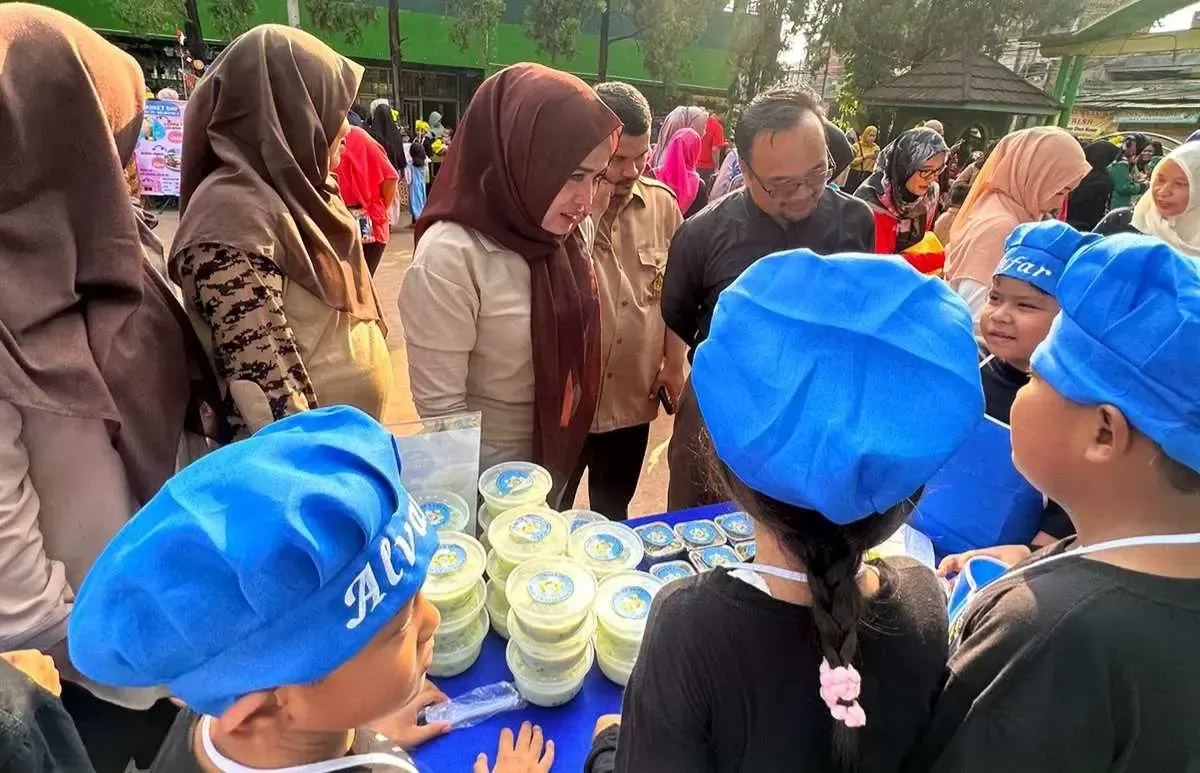 Market Day di SDN 05 Gunung Putri, Ajarkan Siswa Mandiri Lewat Wirausaha