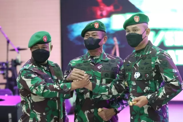 Pangdam Ii Sriwijaya Mayjen Tni Agus Suhardi Pimpin Sertijab Dan