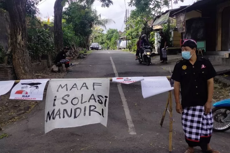Kawasan Jalan Gatot Subroto VI L, Dusun Terunasari, Desa Dauh Puri Kaja, Denpasar ditutup mulai Kamis 1 Juli 2021 pukul 07.00 Wita hingga 5 Juli 2021, karena ada puluhan warga yang menjalani Isolasi Mandiri setelah terpapar Covid-19