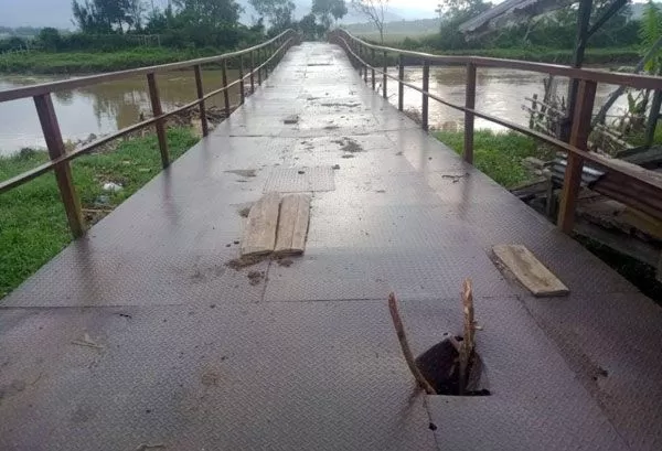 Jembatan gantung  Desa Tanjung Pauh batal diperbaiki