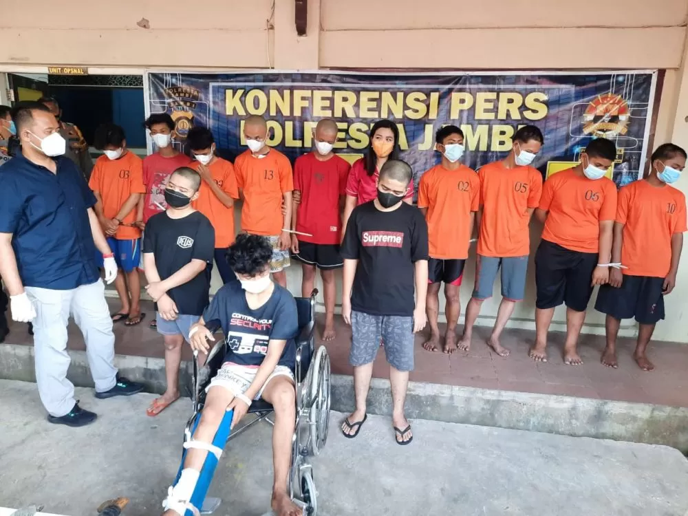 Aksi Kriminalitas Remaja di Kota Jambi Didominasi Kelompok Bougenville -  Metro Jambi