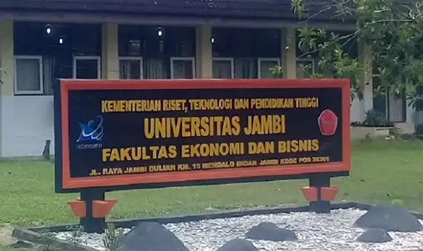 Gedung Fakultas Ekonomi dan Bisnis (FEB) Universitas Jambi. 