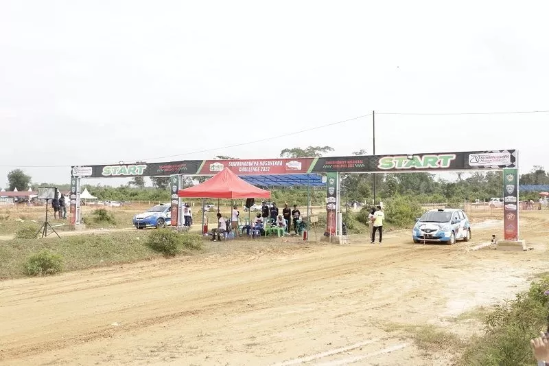 Sebayak 68 peserta dari berbagai daerah di Indonesia ambil bagian pada Kejuaraan Nasional Sprint-Speed Rally 2022 di Swarnadwipa Nusantara Circuit (SNC), Kabupaten Bungo Provinsi Jambi, 21-23 Oktober 2022.