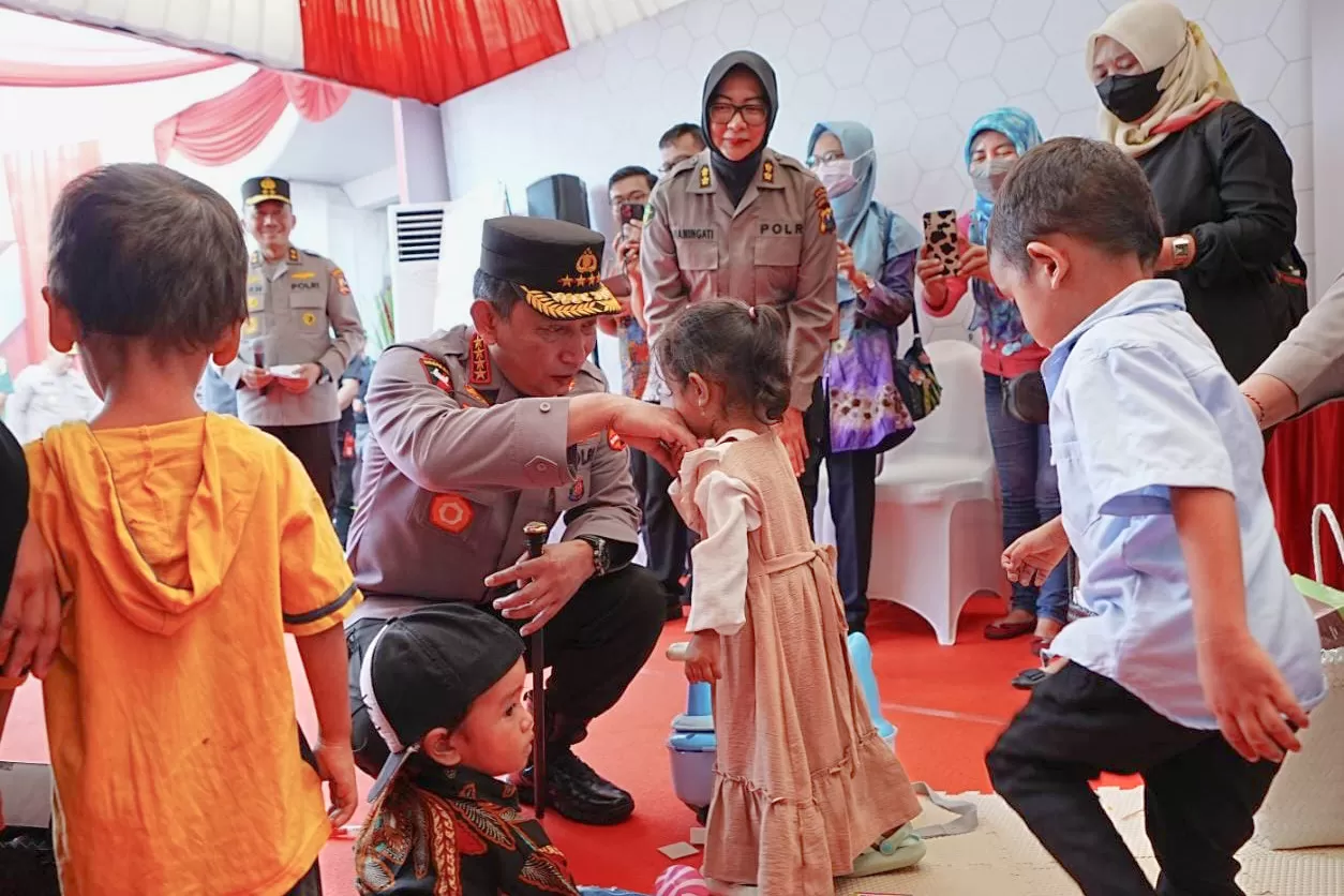 Kapolri Jadikan Jawa Timur Pusat Bakti Sosial Kesehatan Hari ...