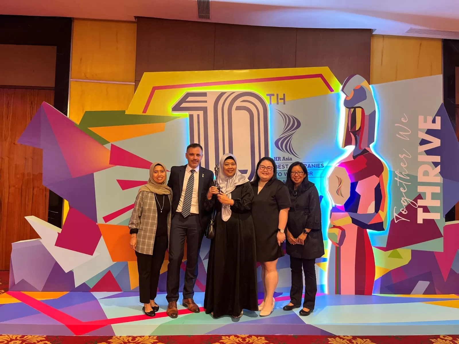 Schneider Indonesia Raih Penghargaan Best Companies To Work For In Asia ...