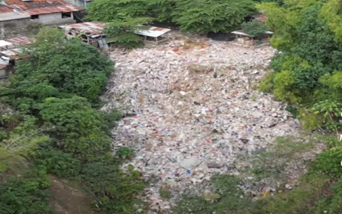 Viral Gunung Sampah Setinggi 50 Meter Di Bali Disorot Aktivis ...