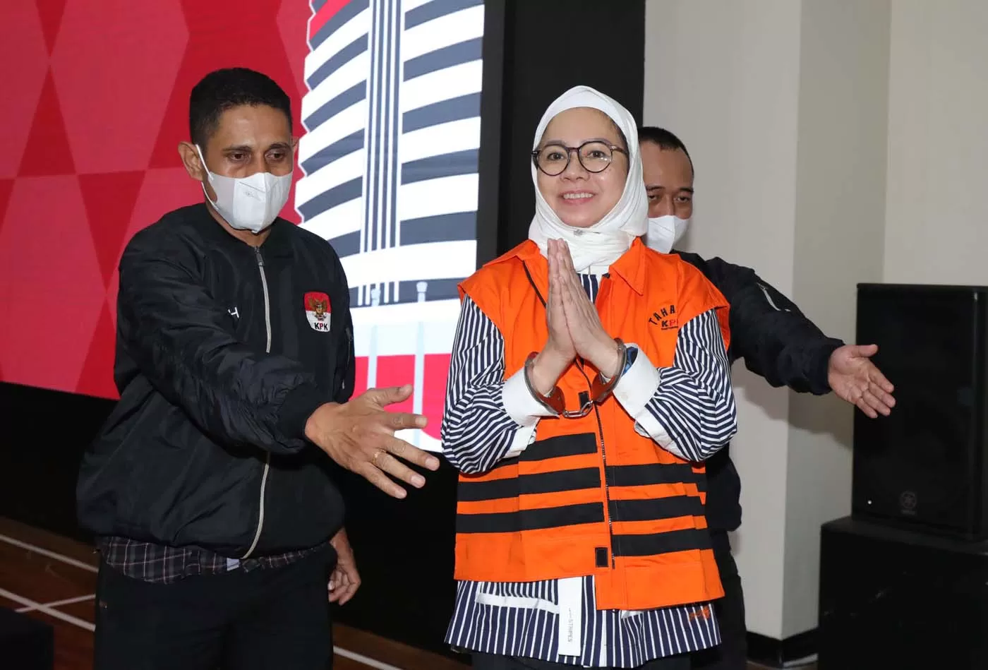 KPK Tak Siap Di Sidang Praperadilan, Keluarga Karen Agustiawan Kecewa ...