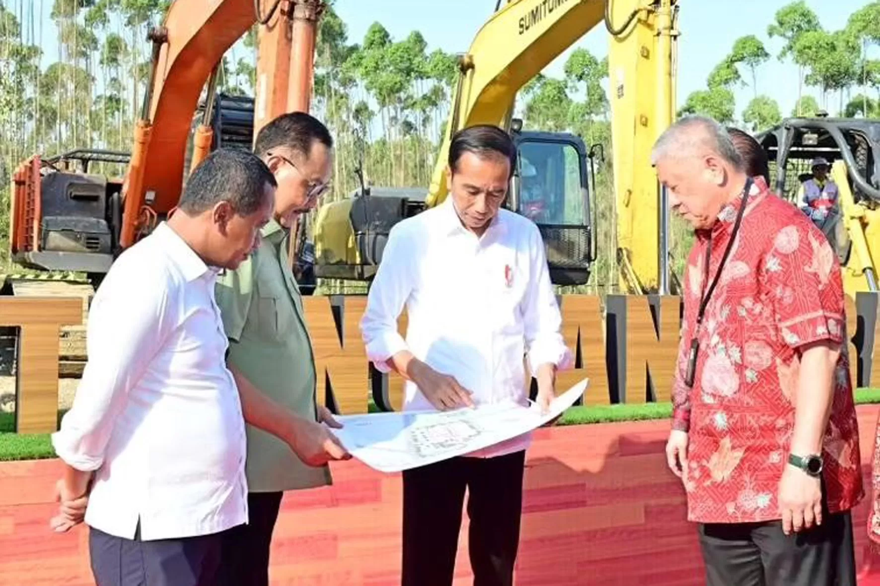 Bangun Hotel Nusantara di IKN, Presiden Jokowi Prioritaskan Investor Lokal - Jawa Pos - Halaman 2