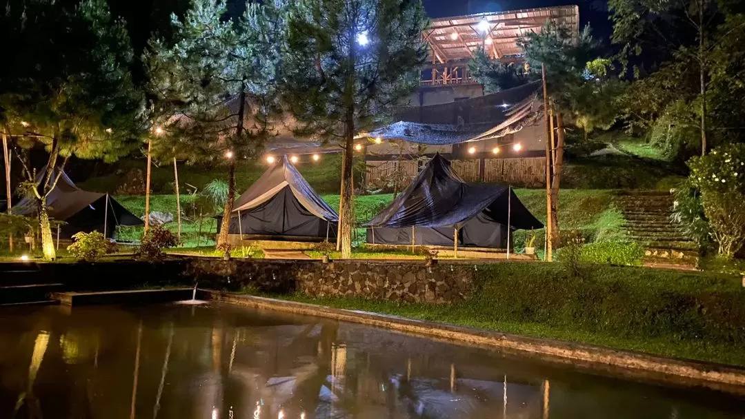 7 Rekomendasi Glamping Resort Di Kota Hujan Bogor, Lengkap Dengan Harga ...