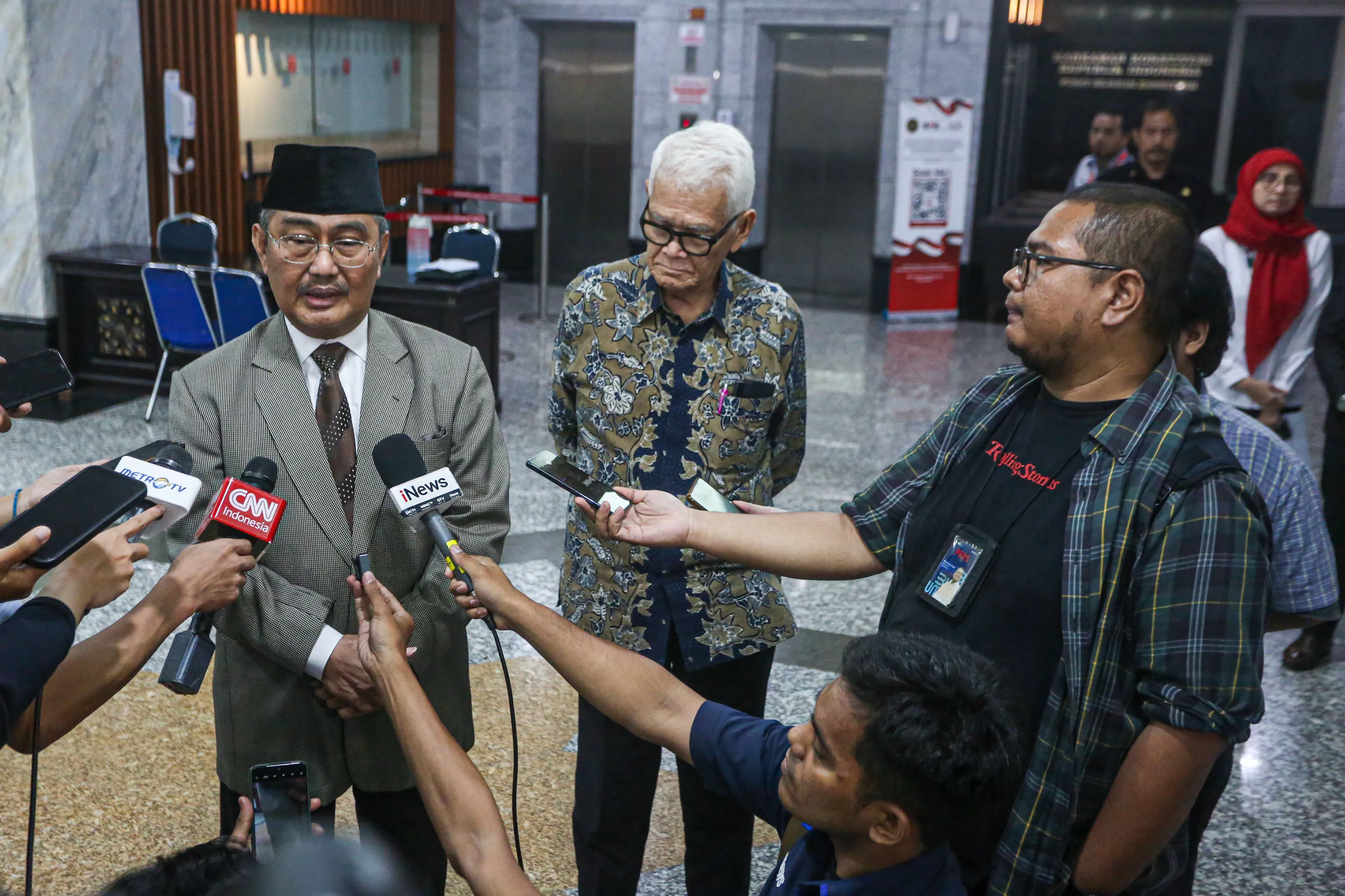 MKMK Sudah Simpulkan Dugaan Pelanggaran Etik Ketua MK Anwar Usman, Akan ...