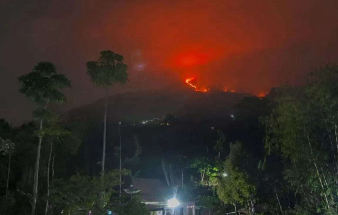 Kebakaran Gunung Merbabu Sebabkan 4.000 Pipa Saluran Air Rusak, 5 Desa ...