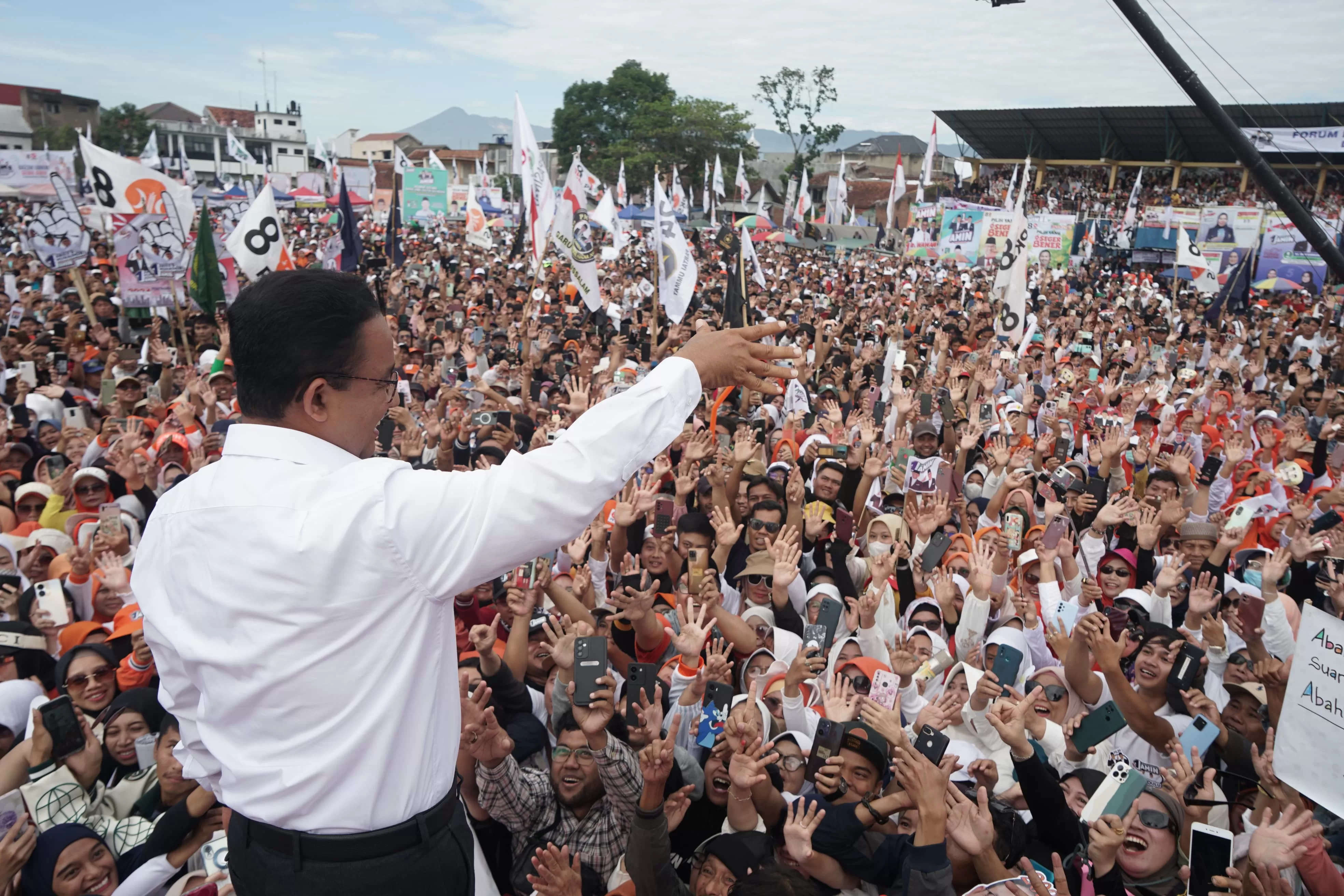 Anies Minta Jangan Ada Yang Lakukan Catcalling Saat Kampanye Akbar AMIN ...