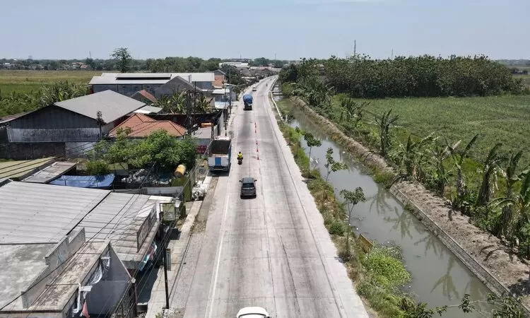 Proyek Betonisasi Di Sidoarjo Membuat Harga Tanah Di Wilayah Tersebut ...