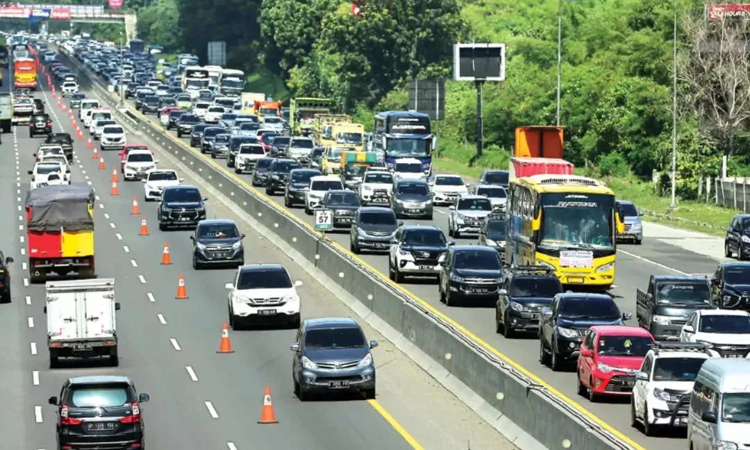 Jasa Marga Berlakukan Contraflow Di Ruas Tol Jakarta-Tangerang Arah ...