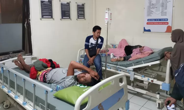 Puluhan Warga Cipaku Bogor Keracunan Massal Usai Santap Makanan ...