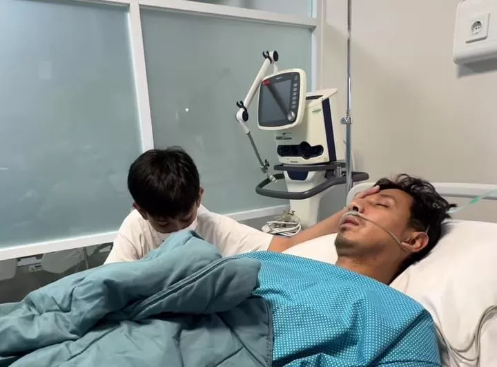 Aktor Sonny Septian Terbaring di ICU, Fairuz A Rafiq Ungkap Kondisi Sang  Suami - Jawa Pos