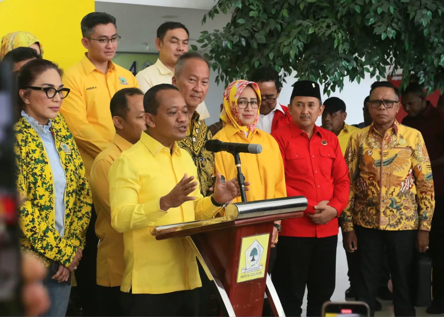 Sindir Partai Golkar Yang Berbalik Dukung Airin-Ade Di Pilkada Banten ...