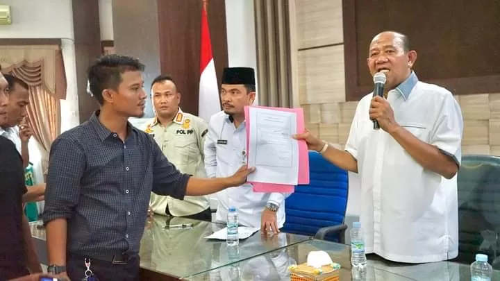 Foto: aplt Bupati Langkat berjanji akan angkat 1000 guru honor (Diskominfo kabupaten Langkat )