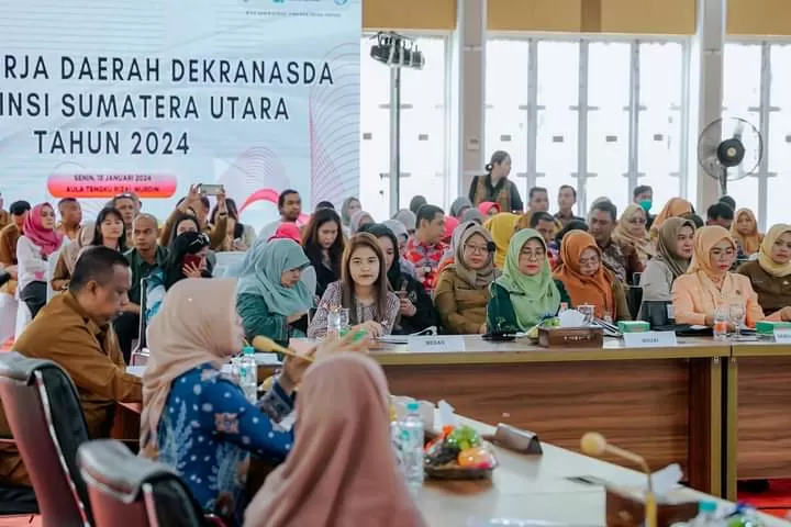 Foto: Ketua Dekranasda Medan hadiri rakerda Dekranasda Sumut (Prokopim pemko Medan )