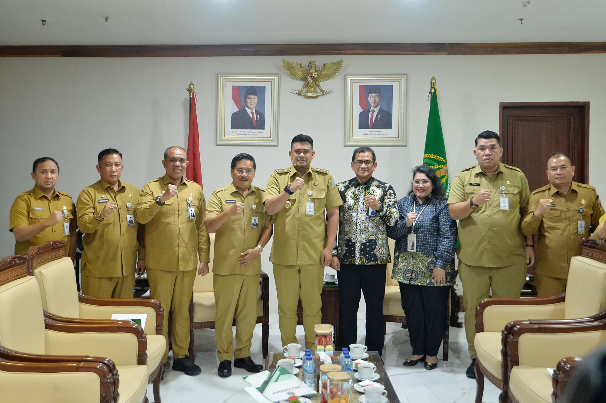 Foto: Gubsu Bobby nasution bersama direksi BPJS kesehatan  (BIRO HUMAS & KEPROTOKOLAN)