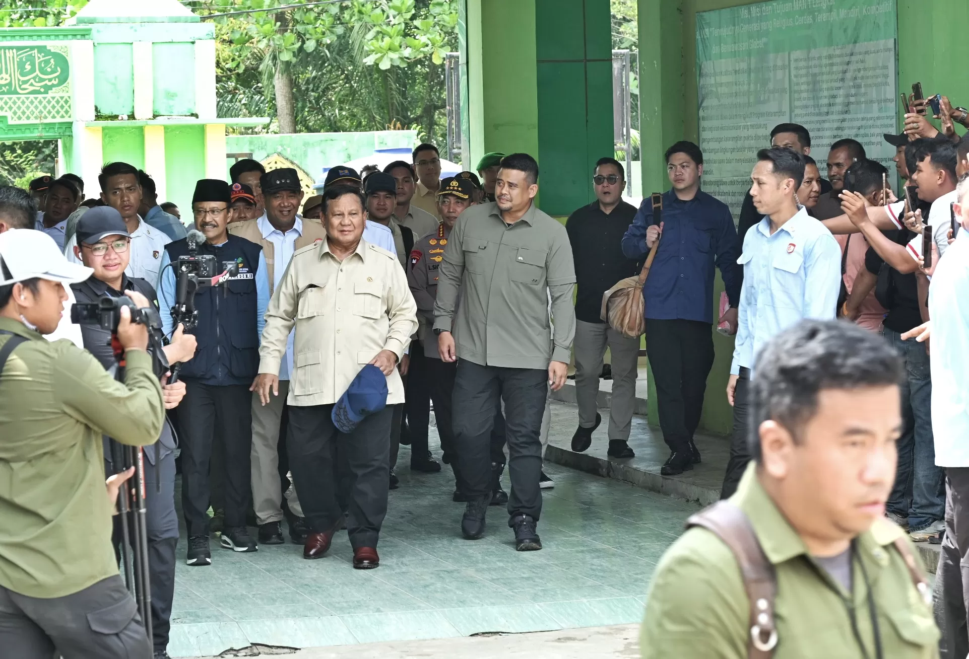 foto: Presiden Prabowo tinjau lokasi bencana di langkat (diskominfo)