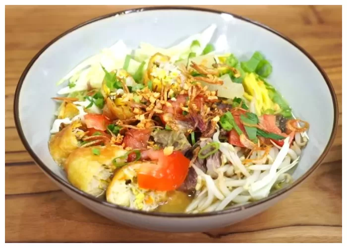 Resep Soto Mie Bogor Nikmatnya Kuah Kaldu Gurih Dengan Kulit Dan Isian