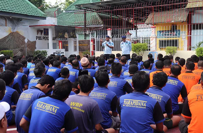 Penerima Asimilasi Rutan Kraksaan Mayoritas Kasus Pencurian - Radar Bromo