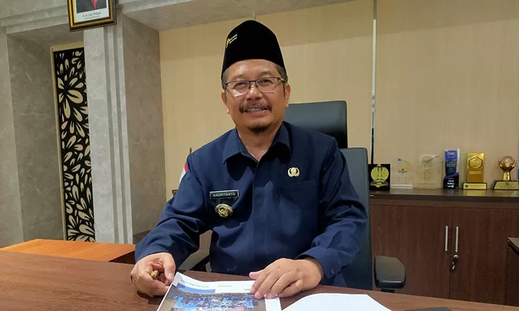 Lebih Dekat Dengan Pj Bupati Pasuruan Andriyanto Yang Pernah Jualan Kue ...