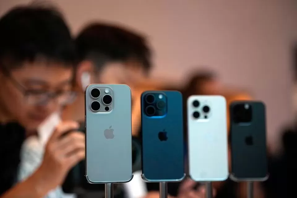 Penjualan iPhone di China turun 30% : Diskon Gila-Gilaan Demi Dongkrak Penjualan di China - Kabar Palu